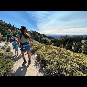 Meet your Posher, Leigh